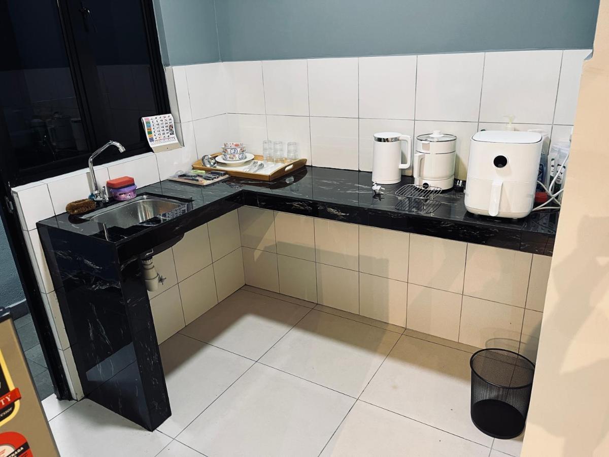 Maxim 2 Bedrooms Mrt Station Cheras Kuala Lumpur Homestay Екстериор снимка