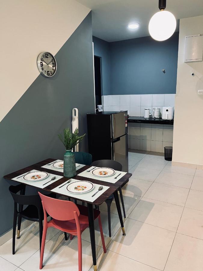 Maxim 2 Bedrooms Mrt Station Cheras Kuala Lumpur Homestay Екстериор снимка